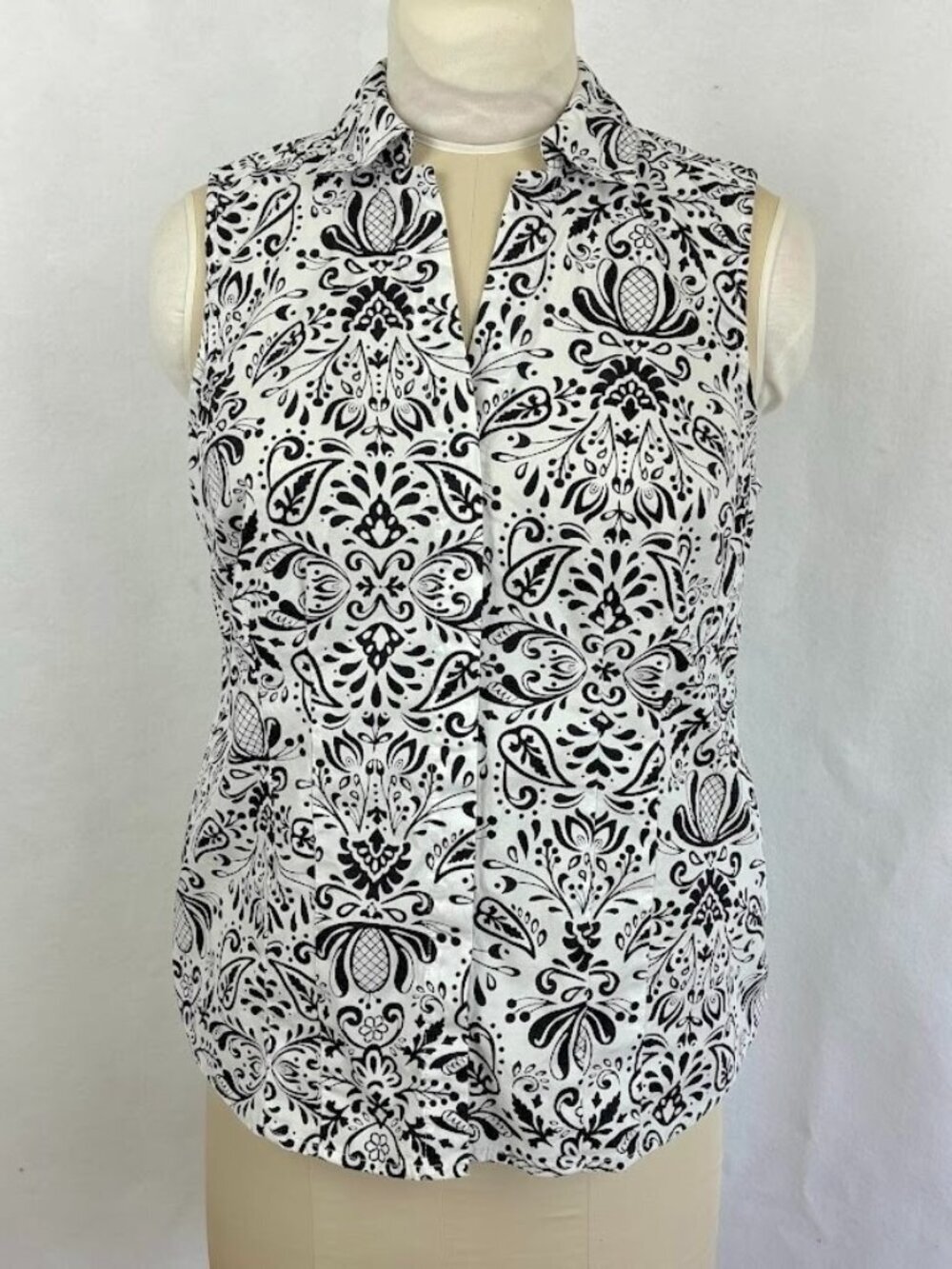 Croft & Barrow Button Up Sleeveless Shirt Paisley Cool Lightweight Classic L
